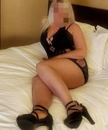 ✨ Я креативная и нежная индивидуалка с искусными руками и опытными губами. 🌹 Живу и радую мужчин в сердце Москвы. 🏙️ Я готова предоставить тебе самые чувственные моменты и безупречное удовольствие. 💋 У меня есть множество услуг, чтобы удовлетворить все твои потаенные желания. 🔥 Открой для себя мир незабываемых ощущений со мной. 🌟 В моих отзывах ты найдешь только самые лестные слова, которые подтвердят мое мастерство и страстность. 😍 Здесь есть фото, чтобы ты мог увидеть мою привлекательность и идеальные формы. 📷 Я жду встречи с тобой, чтобы подарить тебе настоящий праздник наслаждения. 🎉 Кто сказал, что мечты не могут сбываться? Со мной они обязательно сбудутся! 💫 14251, 34 года